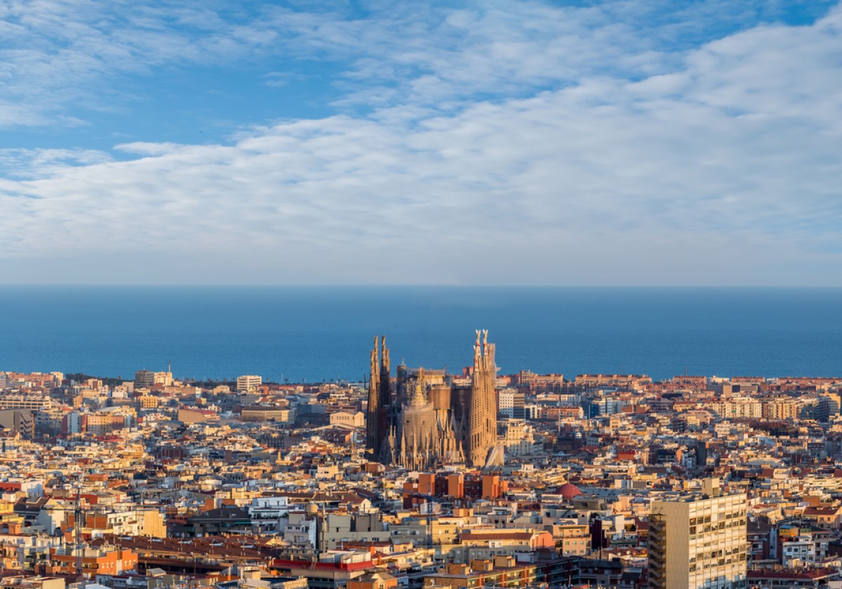 barcelona-skyline-1709216265MjtQ0.jpg