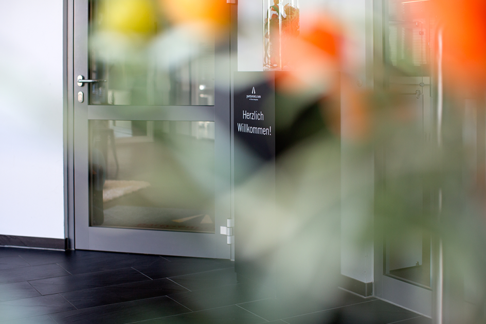 rent-group-hamburg-02-17092775181qiZk.png