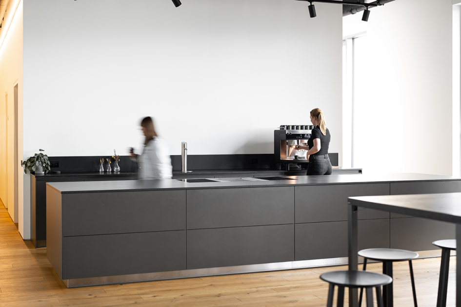 rent-group-muenchen-05-1709299398RvbTw.png