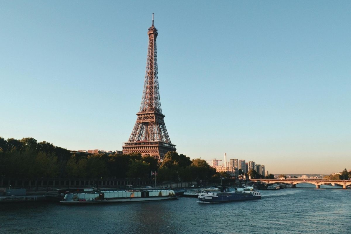 frankreich-paris-eiffelturm-02-1749205595IGEUL.jpg