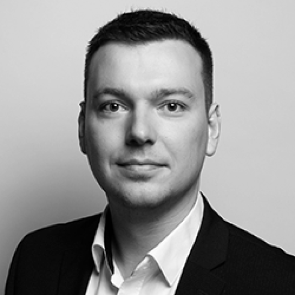 niklas-welland-1704969488YF7m2.png